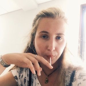 Meet your Posher, Nyna